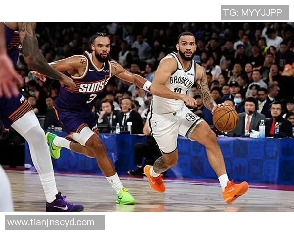 菲尼克斯太阳与布鲁克林篮网激战正酣谁能在NBA赛场上笑到最后